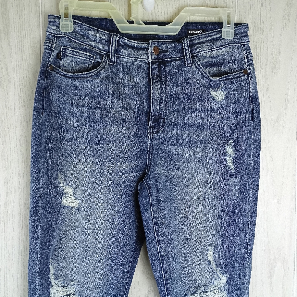 JUDY BLUE Jeans Women's Size 11/30 High-Rise Boyfriend Fit Distressed Stretch. - Picture 2 of 16